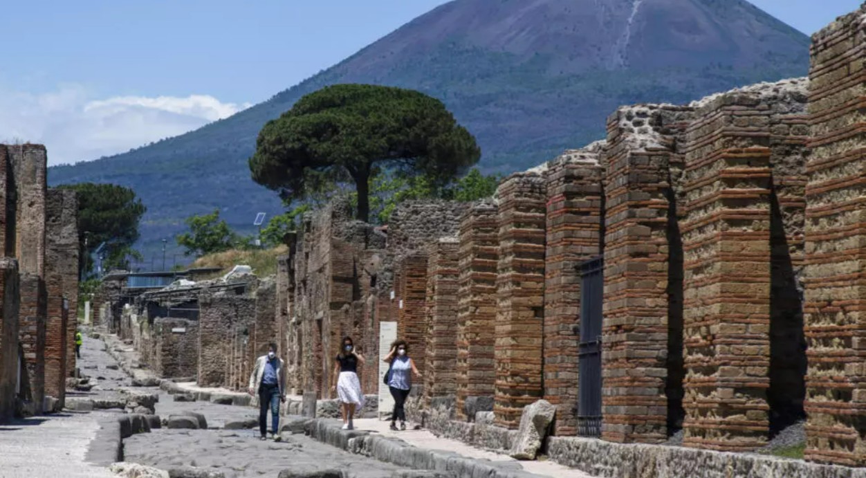 Contra turismo em massa, Pompeia estabelece limite de visitantes por dia